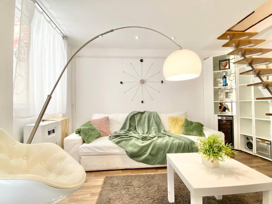 Stay Cool! Apartment With Sauna And Private Garden Budapest Exterior foto
